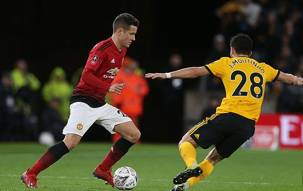 马卡：皇马阵容进一步年轻化，平均年龄25岁为球队本世纪最年轻.